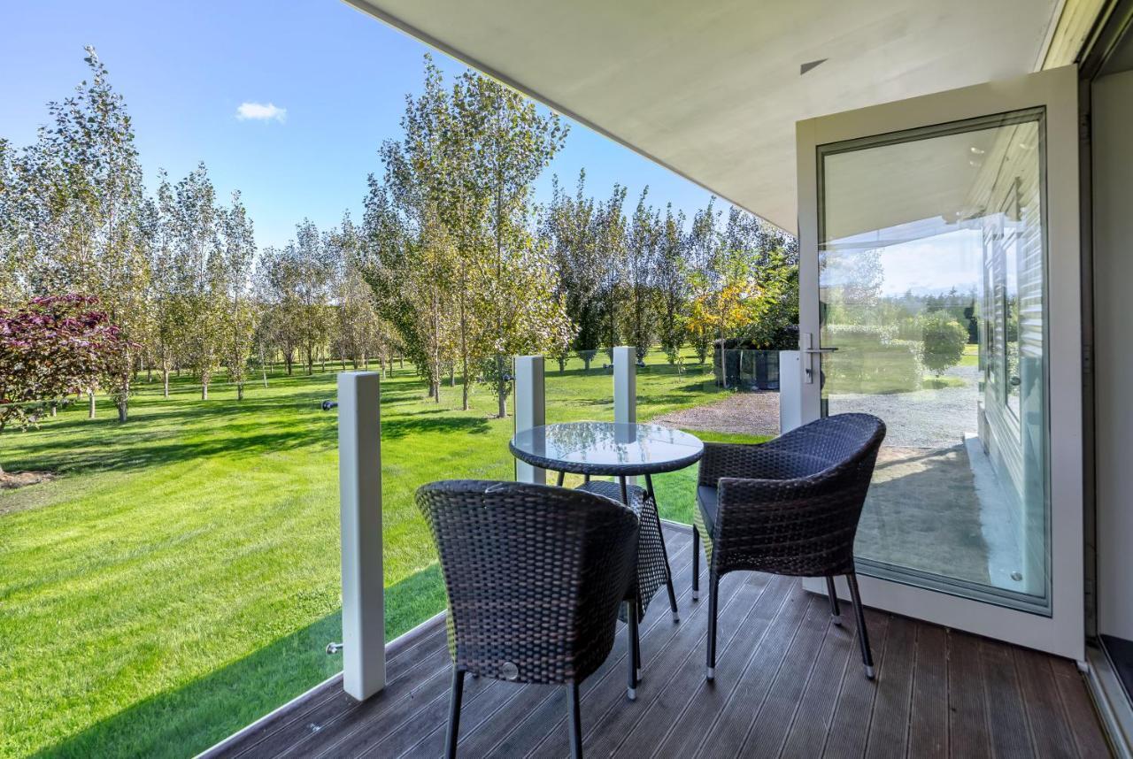 Paradise On Campbell Martinborough Exterior foto